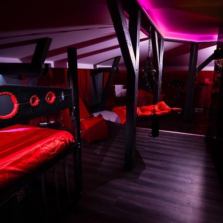 Red Palace Apartament Bdsm Bydgoszcz Dış mekan fotoğraf