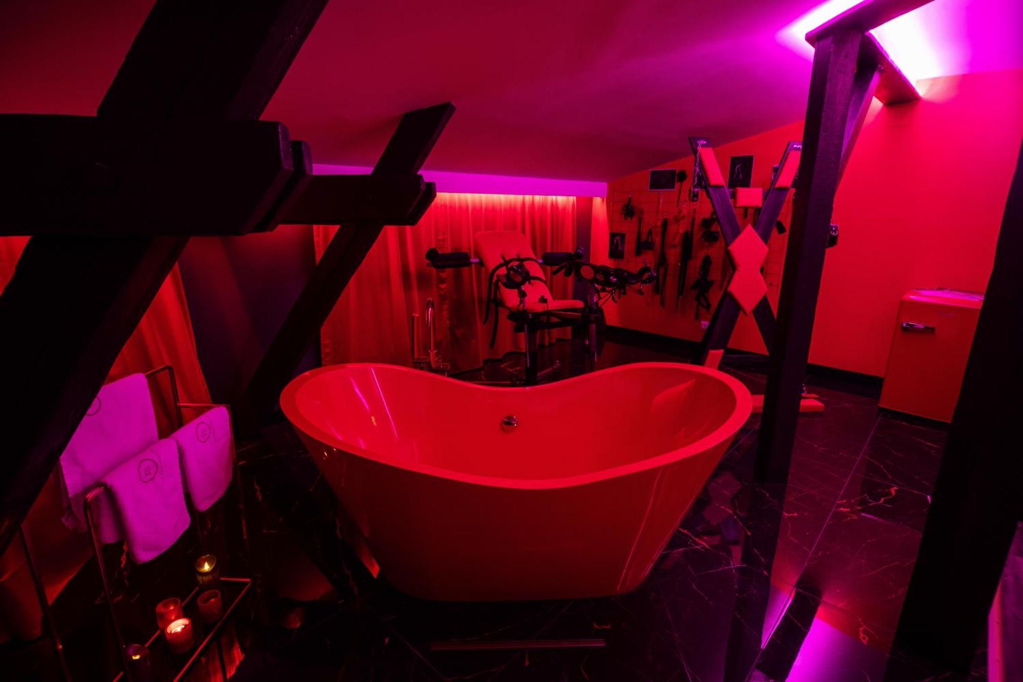 Red Palace Apartament Bdsm Bydgoszcz Dış mekan fotoğraf