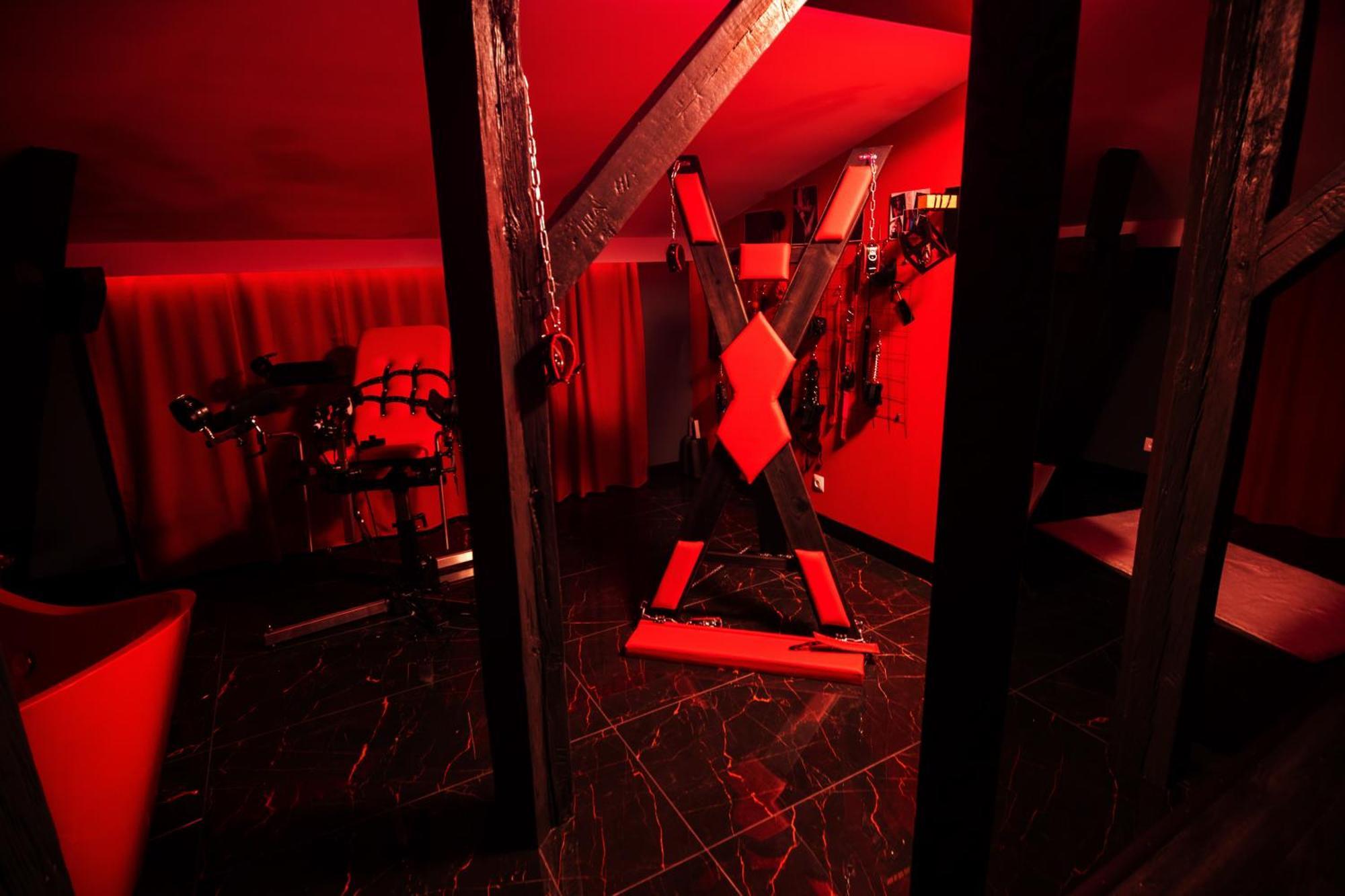 Red Palace Apartament Bdsm Bydgoszcz Dış mekan fotoğraf